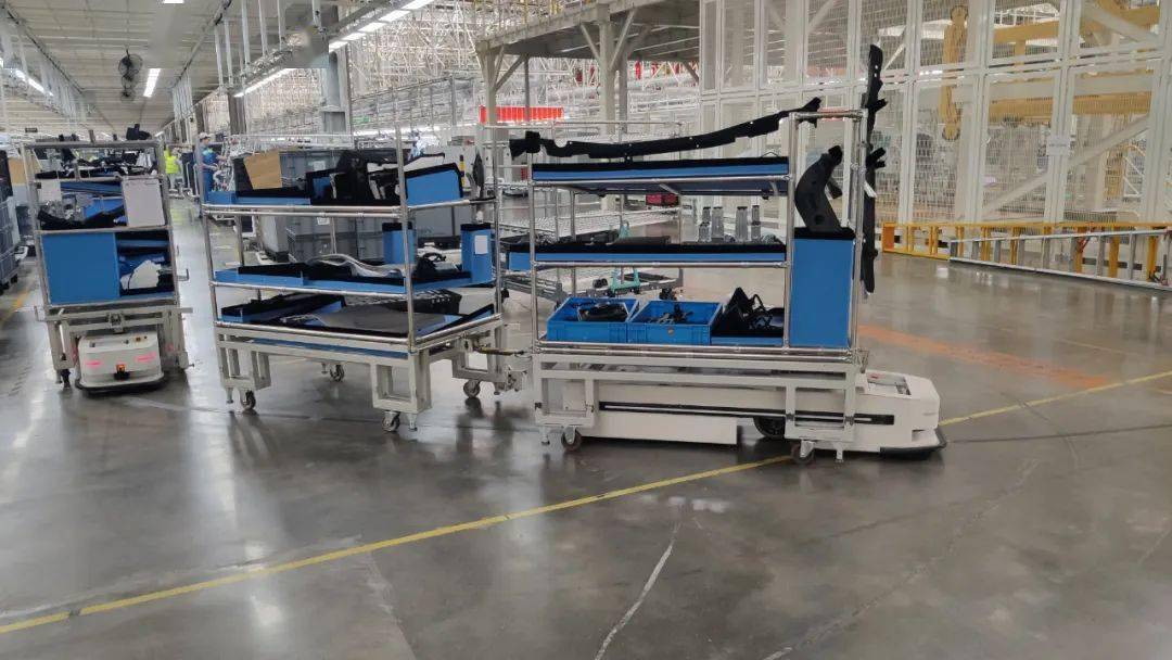 高端制造新探索 揭秘颠覆想象的超级工厂与物料搬运装备智造革命