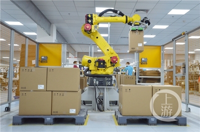 智能搬运新篇章 机器人助力重庆大渡口企业提质增效